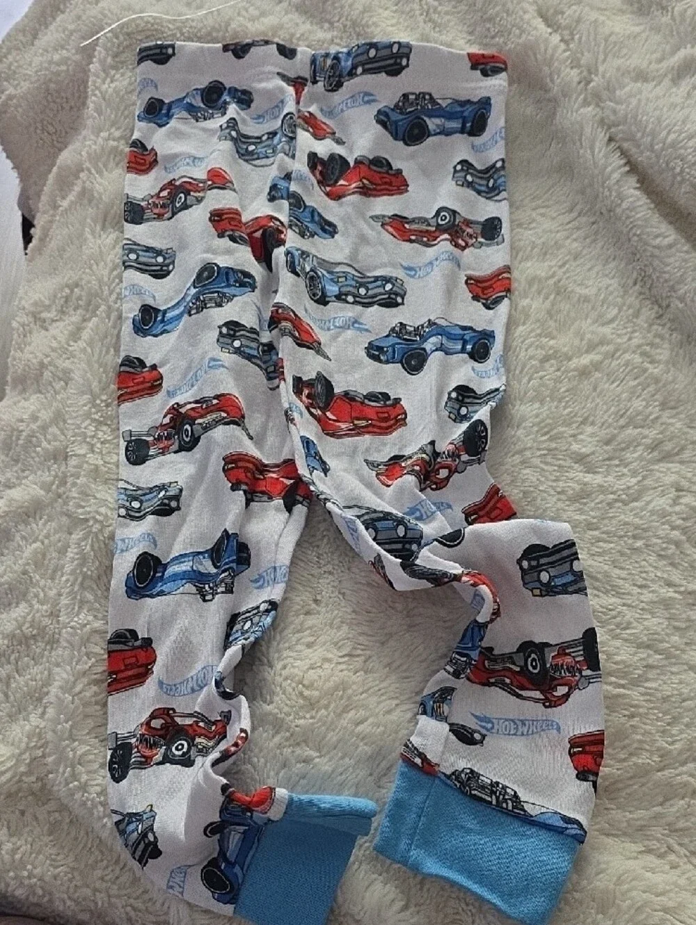 Kids' Red & Blue Hotwheels Car Print Pajama Set